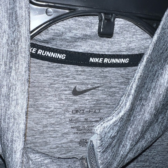 nike dry fit 1/4 zip run pullover size medium - Picture 3 of 4